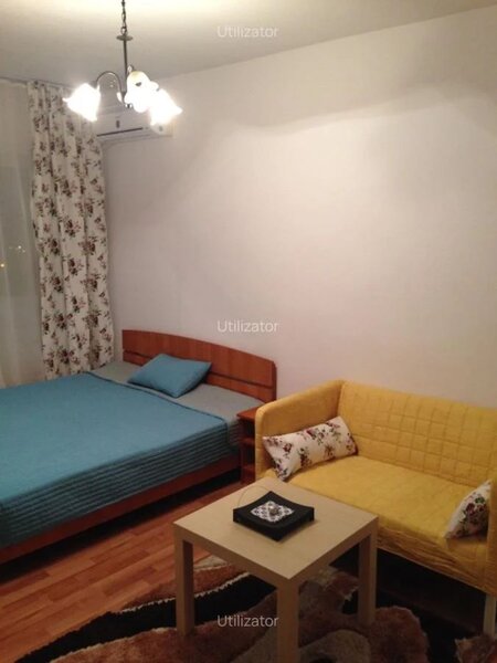 13 Septembrie, garsoniera,